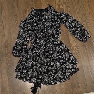 White House Black Market Black and White Floral Dress